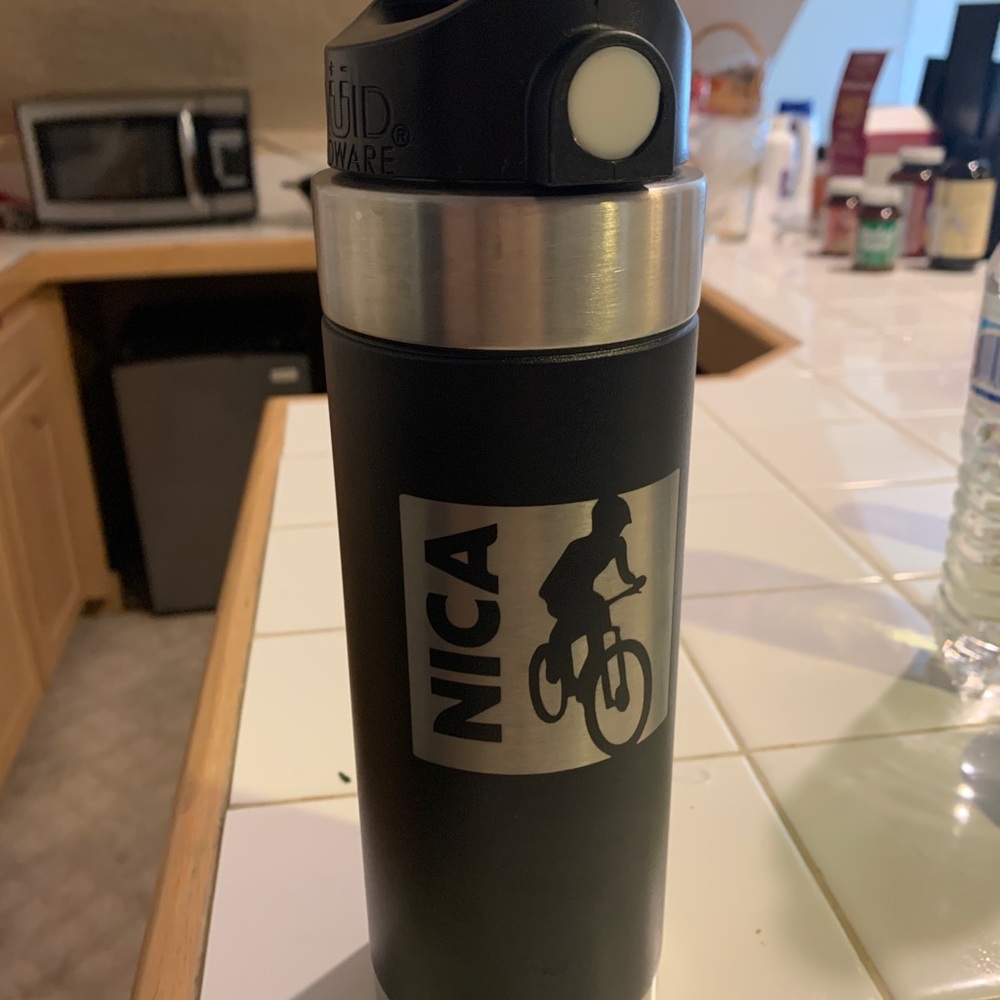 NICA - Liquid hardware travel mug